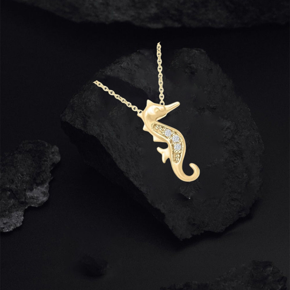 Seahorse Pendant Necklace