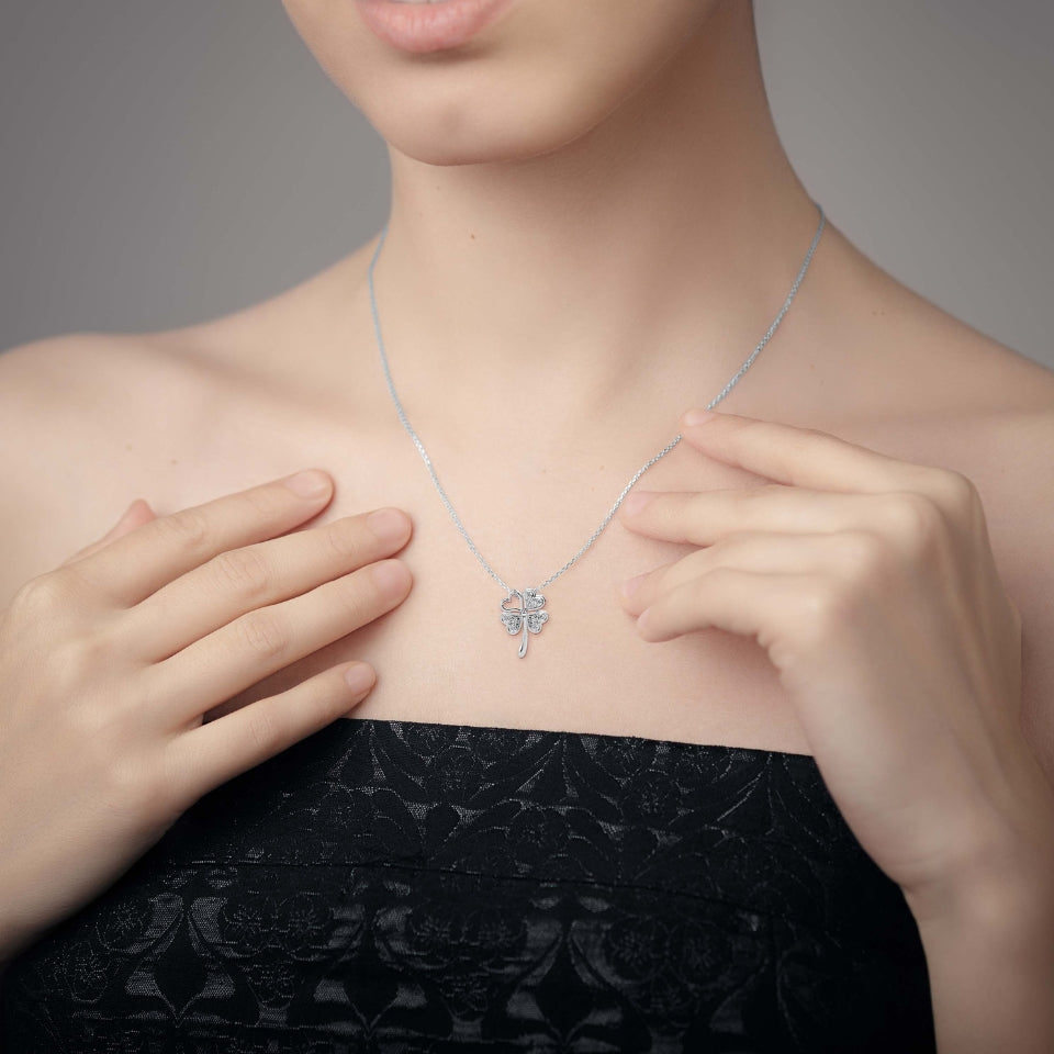 Leaf Lucky Clover Pendant Necklace