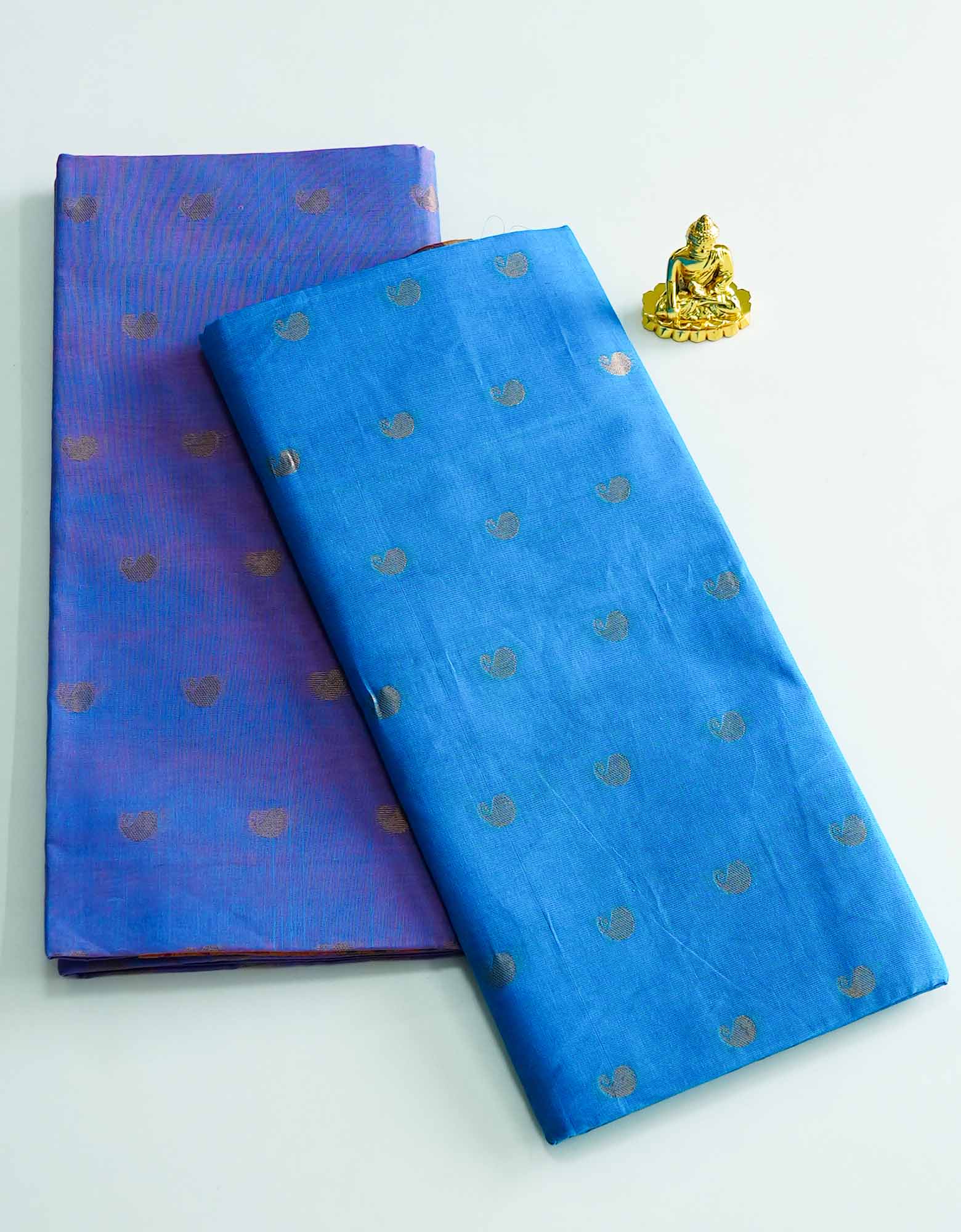 Venkatagiri Cotton Saree with two different colors light indigo and azure