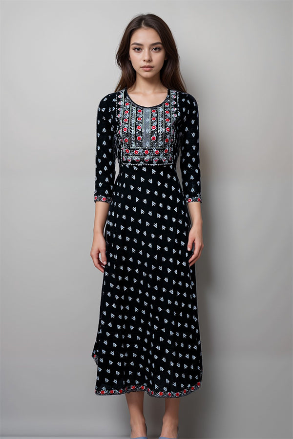 Black Solid Round Neck kurti