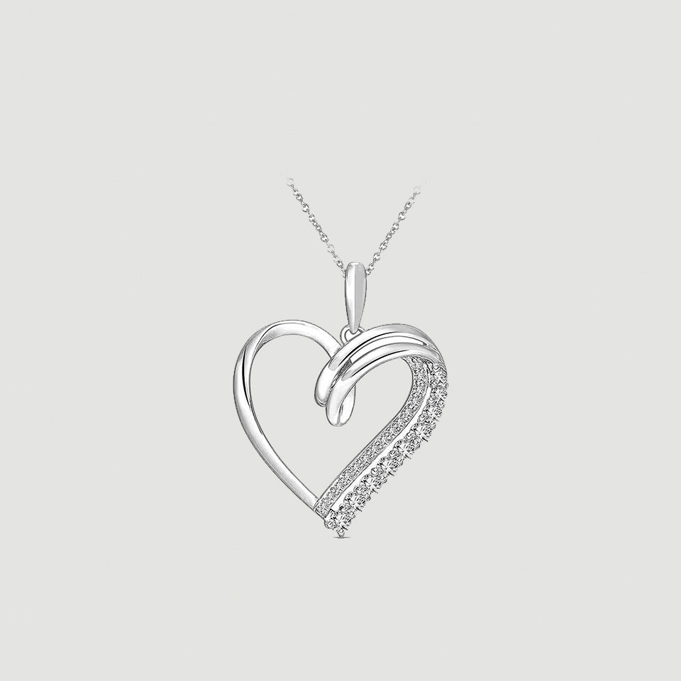 Round Looping Heart Pendant Necklace